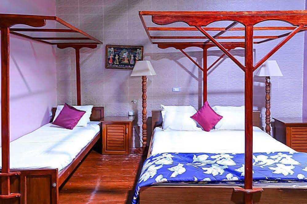 Chiramel Residency Apartment Kochi Exterior photo